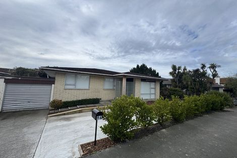 Photo of property in 1/96 Lake Terrace Road, Burwood, Christchurch, 8061