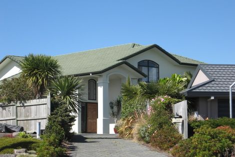 Photo of property in 48 Lysaght Place, Welcome Bay, Tauranga, 3112