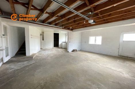 Photo of property in 2 Crystal Avenue, Glendene, Auckland, 0602