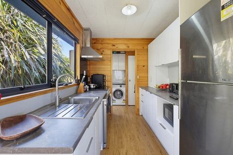 Photo of property in 32 Northumberland Street, Cannons Creek, Porirua, 5024
