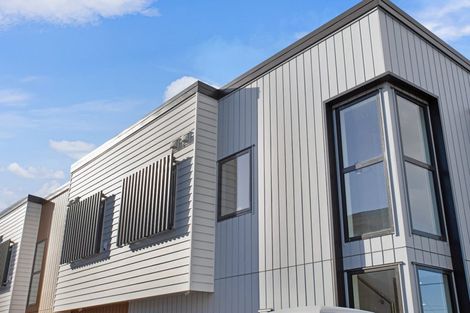 Photo of property in 11/196 Royal Road, Massey, Auckland, 0614