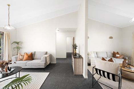 Photo of property in 60 Pulham Crescent, Queenwood, Hamilton, 3210