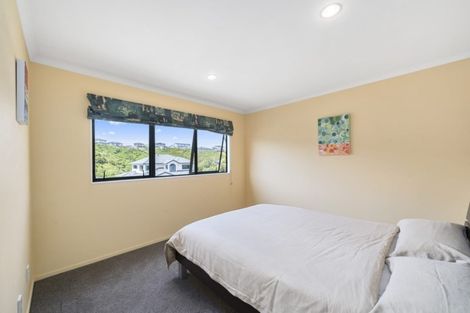 Photo of property in 23 Amesbury Drive, Churton Park, Wellington, 6037