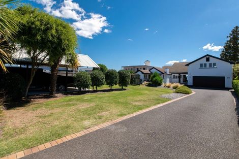 Photo of property in 25 Willow Avenue, Hannahs Bay, Rotorua, 3010
