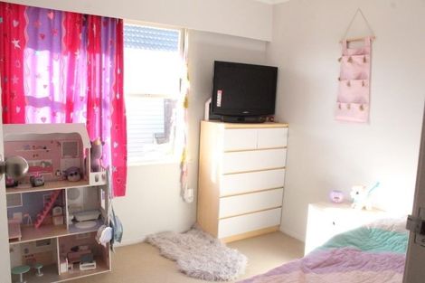 Photo of property in 2/1 Osprey Street, Pakuranga, Auckland, 2010