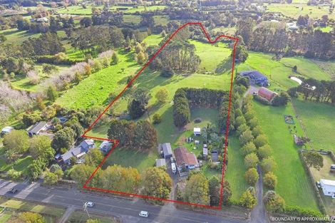 Photo of property in 370 Taupaki Road, Taupaki, Henderson, 0782