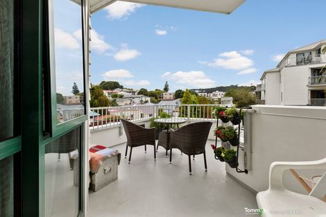 Photo of property in Palm Grove Apartments, 16/13b Palm Grove, Berhampore, Wellington, 6023