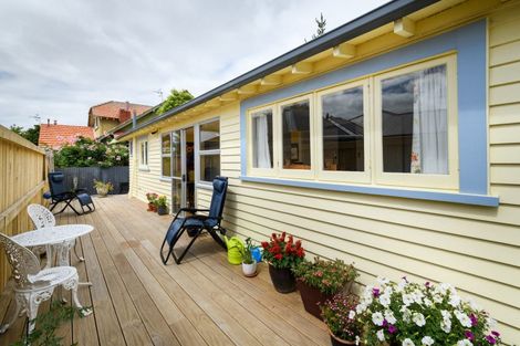 Photo of property in 9 Ngaio Street, West End, Palmerston North, 4412