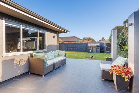 Photo of property in 12 Liberty Grove, Kelvin Grove, Palmerston North, 4414