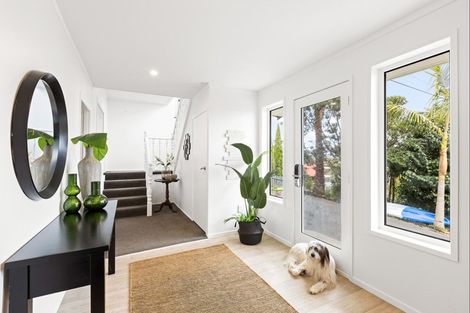 Photo of property in 123 Stanmore Bay Road, Stanmore Bay, Whangaparaoa, 0932