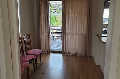 Photo of property in 59 Moore Street, Hillcrest, Auckland, 0627