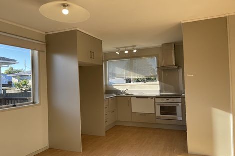 Photo of property in 13 Lisa Rise, Half Moon Bay, Auckland, 2012