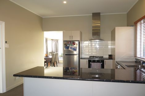 Photo of property in 215 Church Street, West End, Timaru, 7910