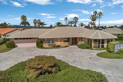 Photo of property in 24 Santa Monica Drive, Papamoa Beach, Papamoa, 3118