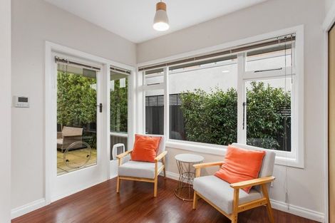 Photo of property in 33 Office Road, Merivale, Christchurch, 8014