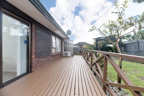 Photo of property in 2/168 Prince Regent Drive, Farm Cove, Auckland, 2012
