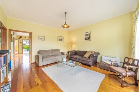 Photo of property in 13 Hinau Street, Eastbourne, Lower Hutt, 5013