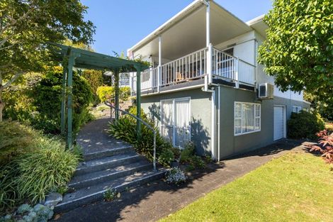 Photo of property in 32 Queens Road, Glen Avon, New Plymouth, 4312