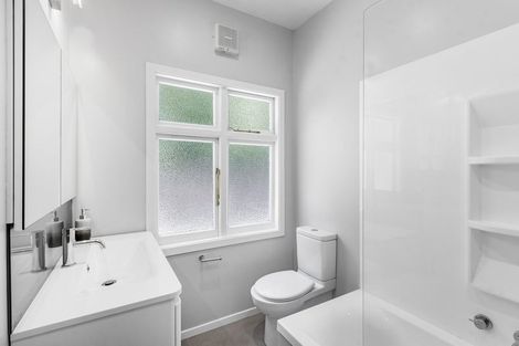 Photo of property in 23 Riverview Street, Beckenham, Christchurch, 8023