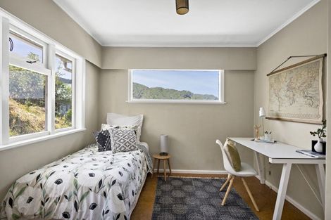 Photo of property in 39 Ferry Road, Days Bay, Lower Hutt, 5013