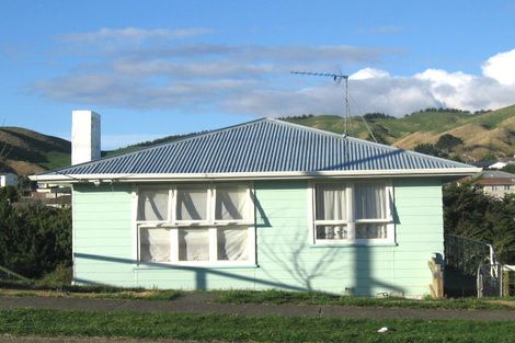 Photo of property in 171 Castor Crescent, Cannons Creek, Porirua, 5024