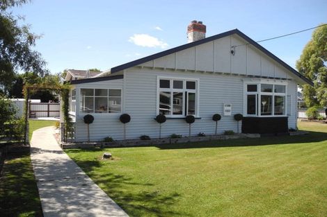 Photo of property in 30 Parsonage Road, Waimate, 7924