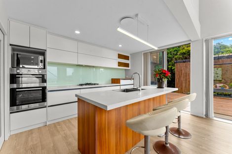 Photo of property in 126-128 Lax Crescent, Leigh, 0985