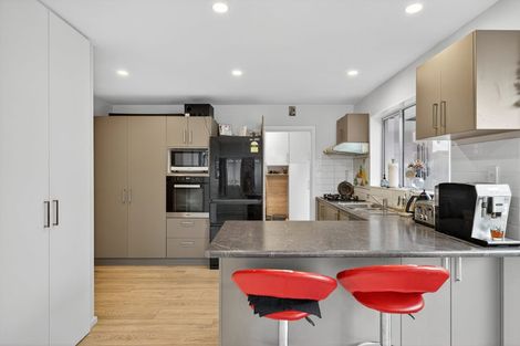 Photo of property in 287 Burwood Road, Burwood, Christchurch, 8083