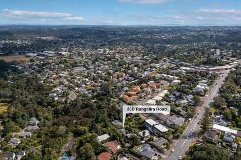 Photo of property in 2/35a Rangatira Road, Beach Haven, Auckland, 0626