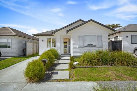 Photo of property in 48 Accolage Boulevard, Kumeu, 0810