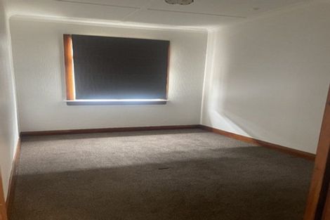 Photo of property in 22 Lincoln Park Avenue, Massey, Auckland, 0614