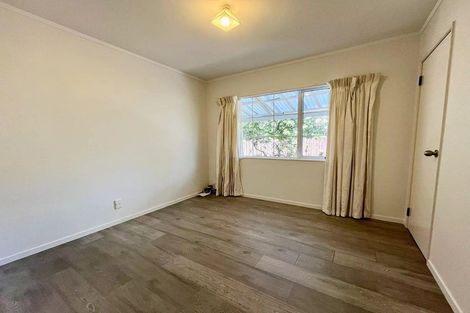 Photo of property in 2 Mirabell Place, Golflands, Auckland, 2013