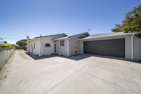 Photo of property in 5 Dorset Avenue, Westown, New Plymouth, 4310