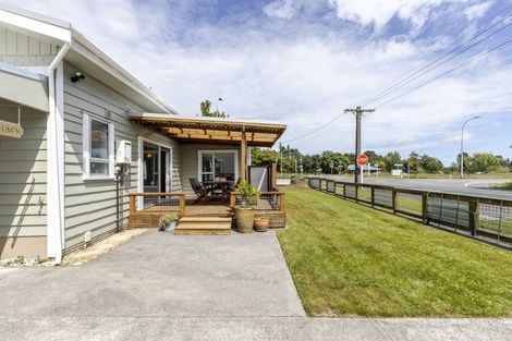 Photo of property in 1 Rimu Street, Strandon, New Plymouth, 4312