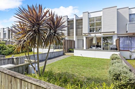 Photo of property in 24 Willow Camp Road, Takanini, 2112