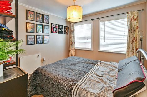 Photo of property in 131 Sykes Road, Weymouth, Auckland, 2103