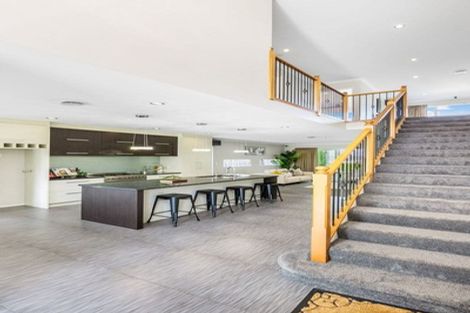 Photo of property in 8 Andy Crescent, Flat Bush, Auckland, 2016