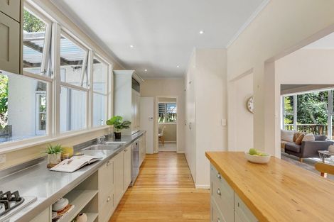 Photo of property in 64 Cluny Road, Plimmerton, Porirua, 5026