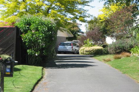 Photo of property in 5a Wakelin Place, Redwood, Christchurch, 8051