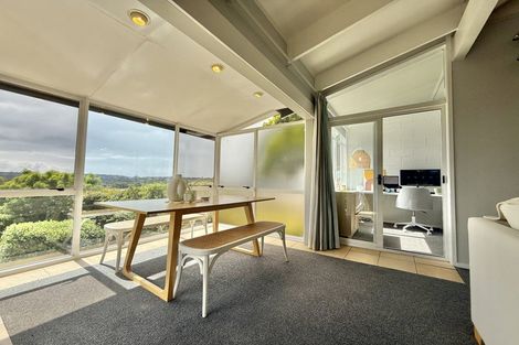 Photo of property in 26a Tower Hill, Stanmore Bay, Whangaparaoa, 0930