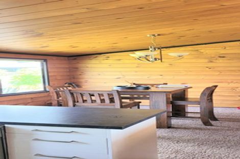 Photo of property in 8 Pararewa Drive, Whalers Gate, New Plymouth, 4310