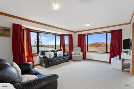 Photo of property in 1/126 Carlisle Road, Browns Bay, Auckland, 0632