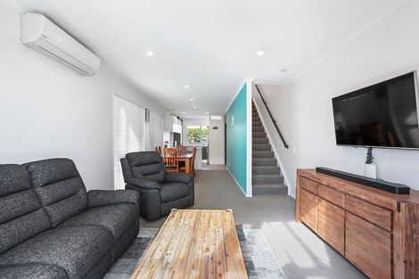 Photo of property in 19 Forbes Mccammon Drive, Swanson, Auckland, 0614