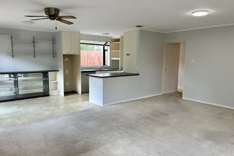 Photo of property in 2/30 Ribblesdale Road, Henderson, Auckland, 0612