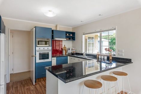 Photo of property in 48 He Awa Crescent, Waikanae, 5036