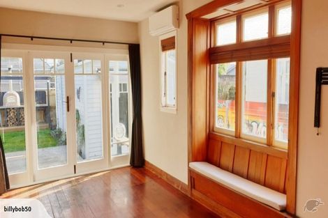 Photo of property in 276 Point Chevalier Road, Point Chevalier, Auckland, 1022