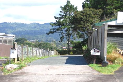 Photo of property in 12 Denver Avenue, Sunnyvale, Auckland, 0612