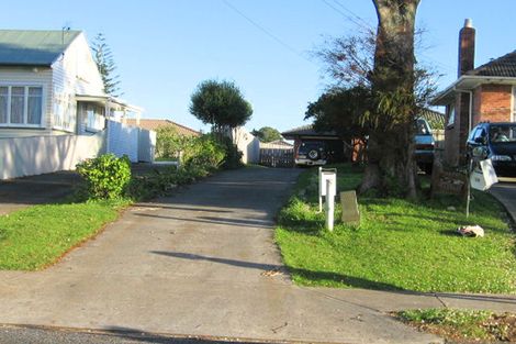 Photo of property in 15a Flat Bush Road, Otara, Auckland, 2023