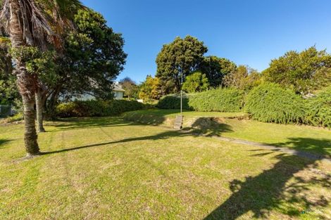 Photo of property in 5 Berkshire Grove, Cannons Creek, Porirua, 5024