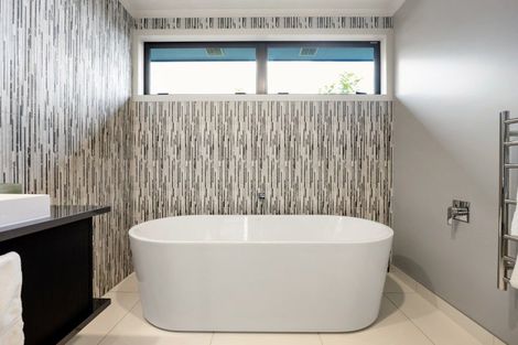 Photo of property in 16 The Meadows Drive, Flagstaff, Hamilton, 3210